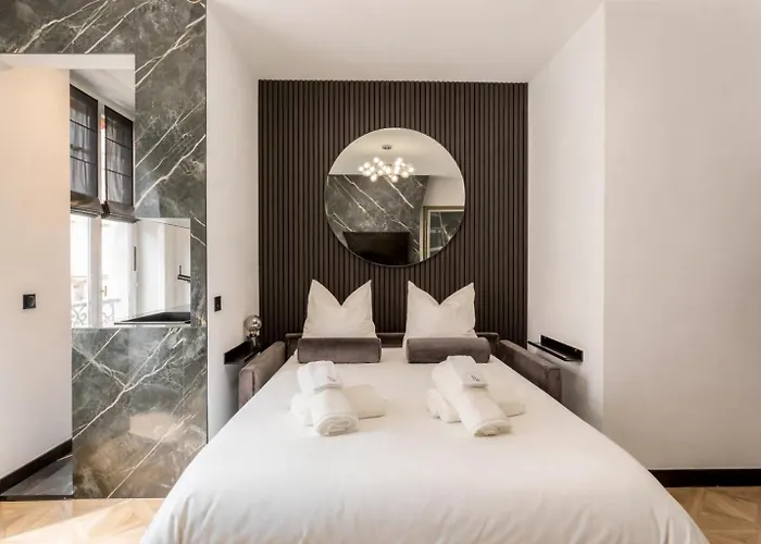 Apartament C3 Charming Getaway In 7th, Steps From Eiffel Tower