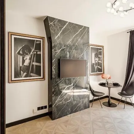 C3 Charming Getaway In 7th, Steps From Eiffel Tower Παρίσι