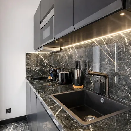 C3 Charming Getaway In 7th, Steps From Eiffel Tower شقة باريس